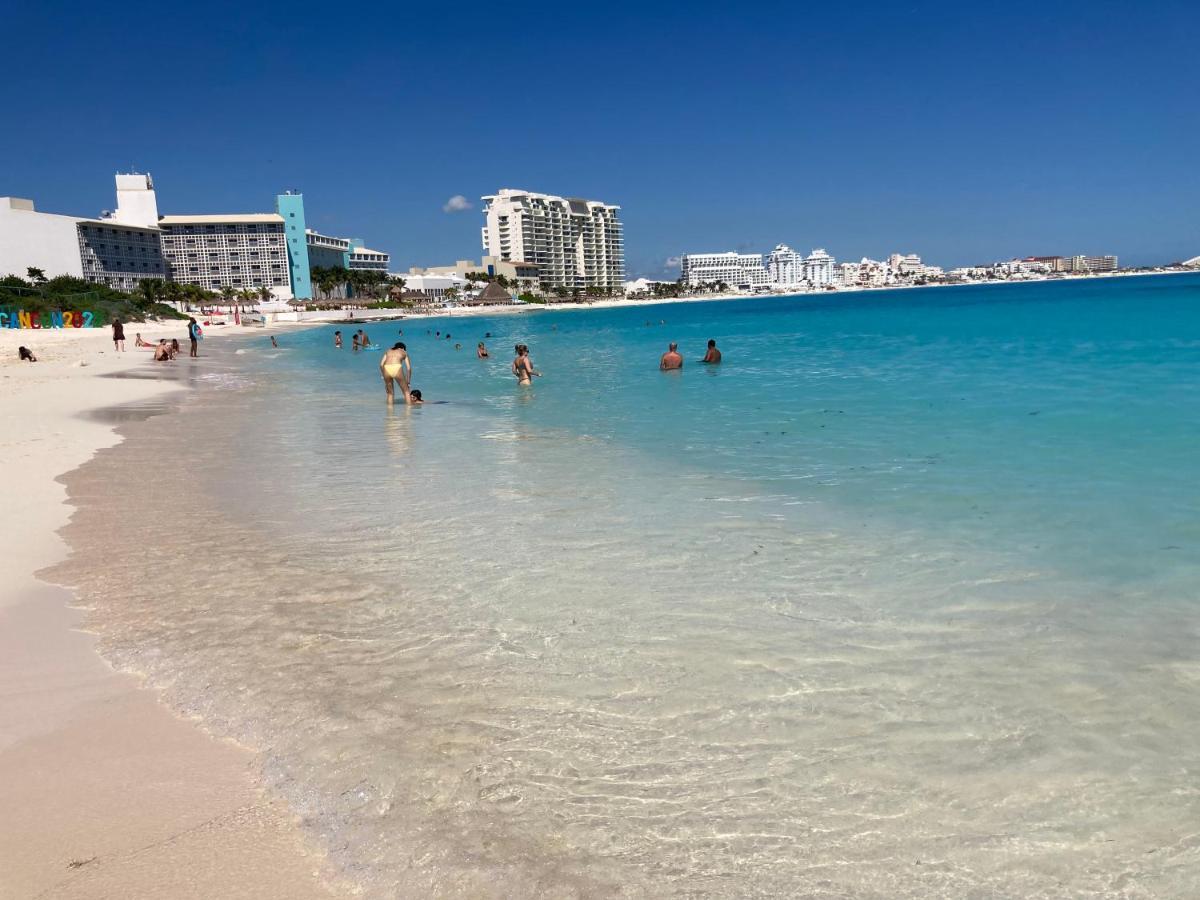 Cancun Oceanfront, Entire Apartment Exterior photo